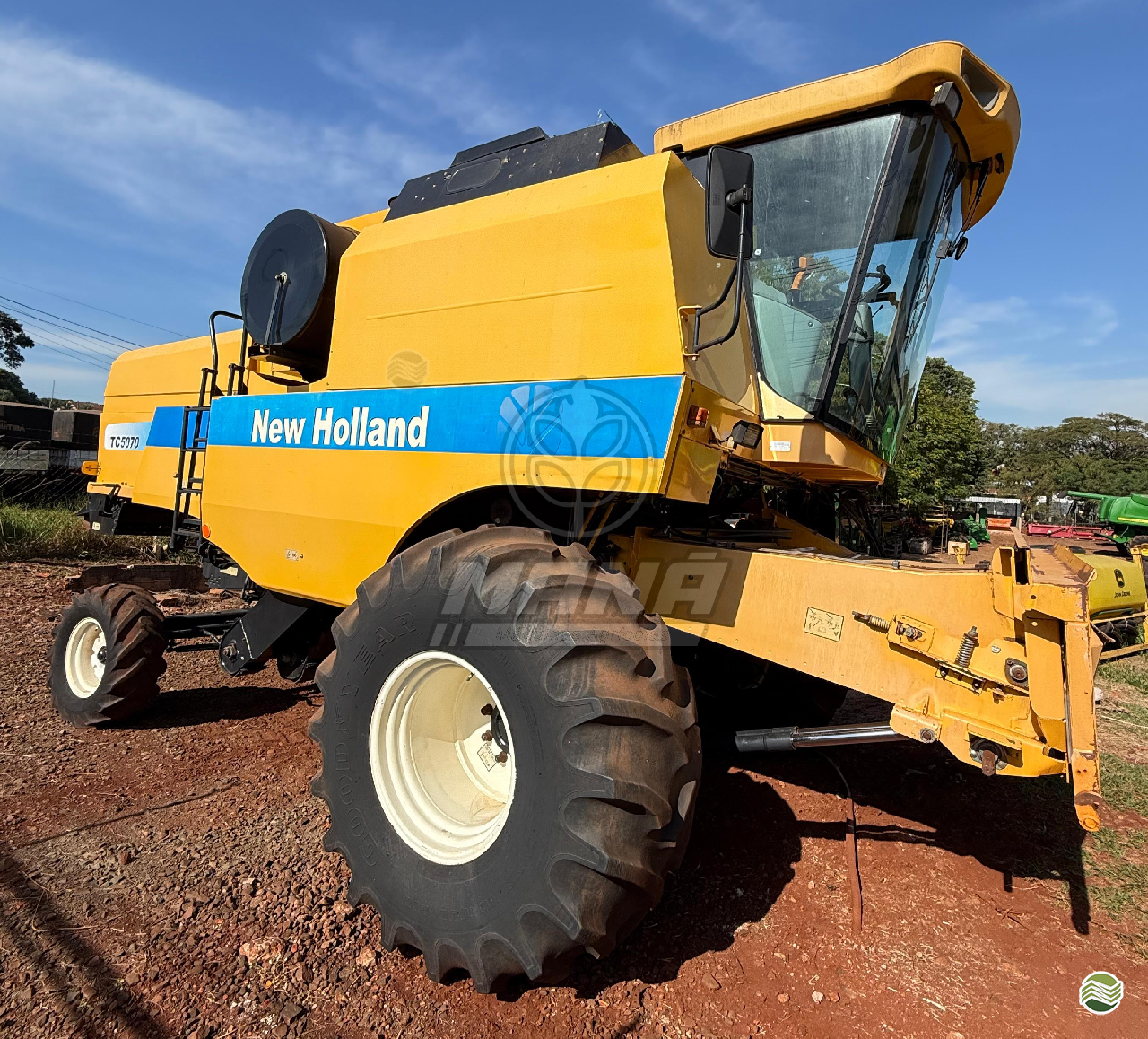 COLHEITADEIRA NEW HOLLAND TC 5070 Mana Máquinas RIBEIRAO PRETO SÃO PAULO SP